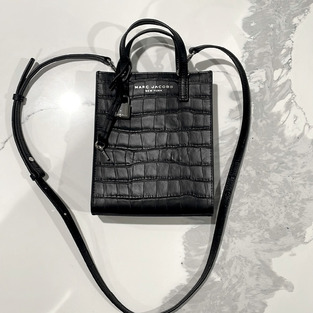 NWOT Marc Jacobs Micro tote croc embossed leather crossbody bag black